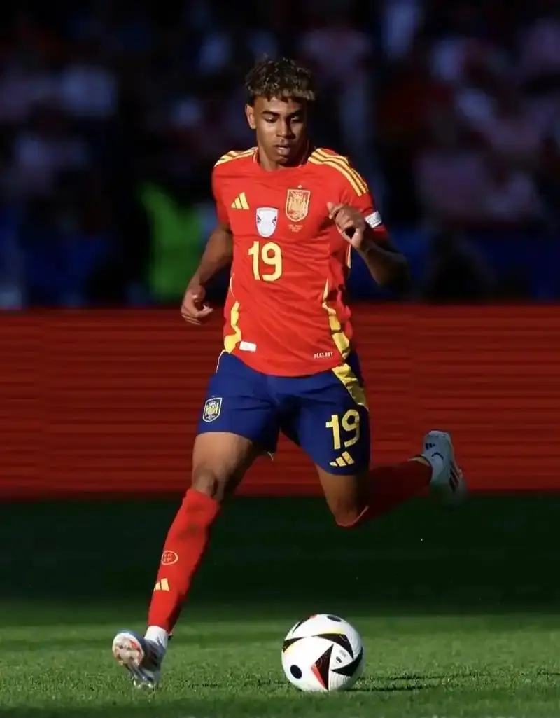 Tây Ban Nha 5-4 Pháp: Lamine Yamal Lập Kỷ Lục, Mbappé Thua Trận Thứ 6 Liên Tiếp
