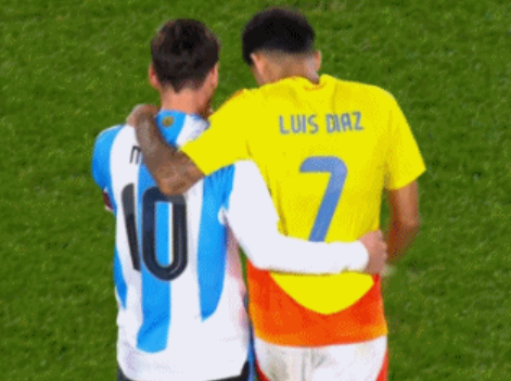 Messi Và Díaz Vào Sân Như Anh Em – Argentina vs Colombia Đầy Cảm Xúc