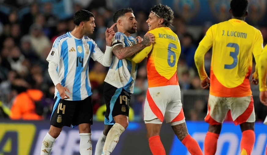 Argentina và Colombia xảy ra tranh chấp quyết liệt vào cuối trận, Messi đổ lỗi cho trọng tài
