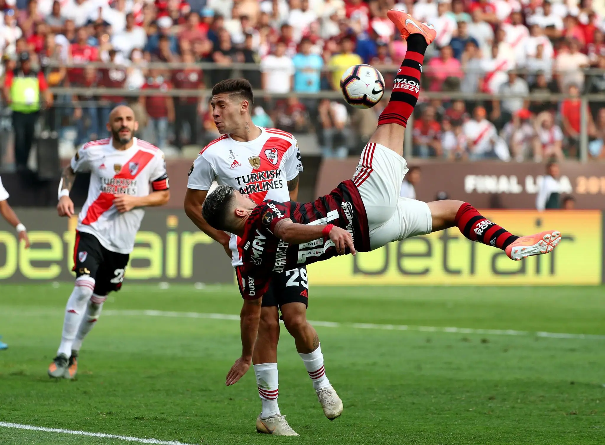 Dự Đoán Bóng Đá 16/6: Flamengo Khó Trận Đầu, Jamaica Được Lòng Thị Trường
