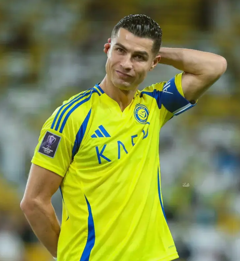 Cực Sốc: Ronaldo Gia Hạn Với Al Nassr Dù Có Nhiều Lời Mời Từ Khắp Thế Giới!