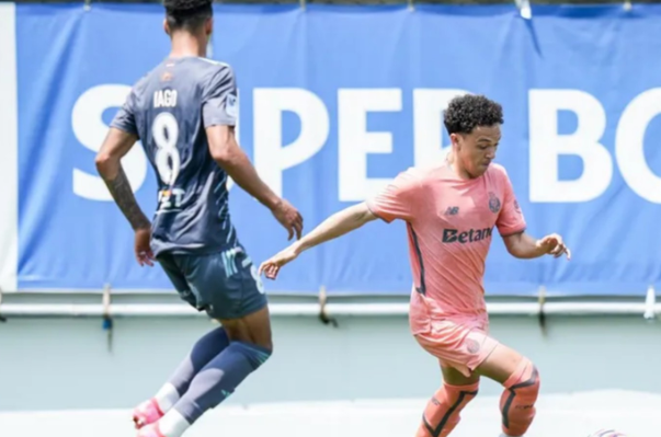 Arsenal hỏi mua tiền đạo Pepe, Porto không muốn cho mượn miễn phí