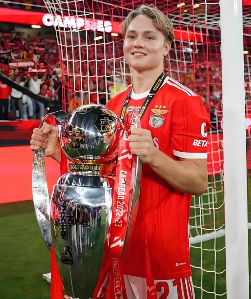 Từ chối Liverpool: Andreas Schjelderup có xứng đáng là “Haaland tiếp theo” của Na Uy?